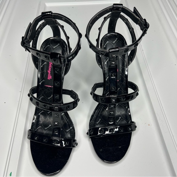 Betsey Johnson Betsyville Elegant Black Strappy Heels, Size: 8 - Picture 7 of 9